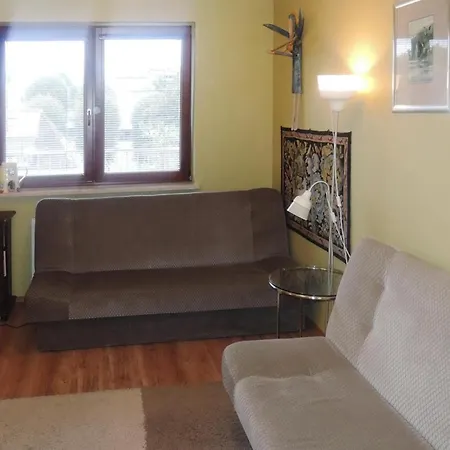 Apartment Holiday Flat In 50m From The Beach