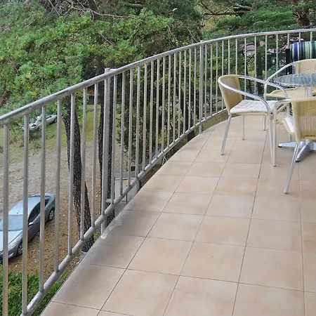Apartment Holiday Flat In 50m From The Beach