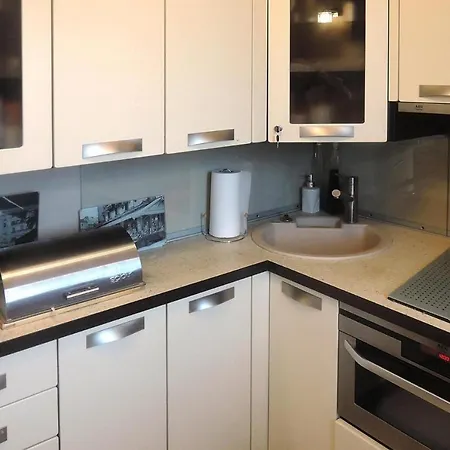 Holiday Flat In 50m From The Beach *